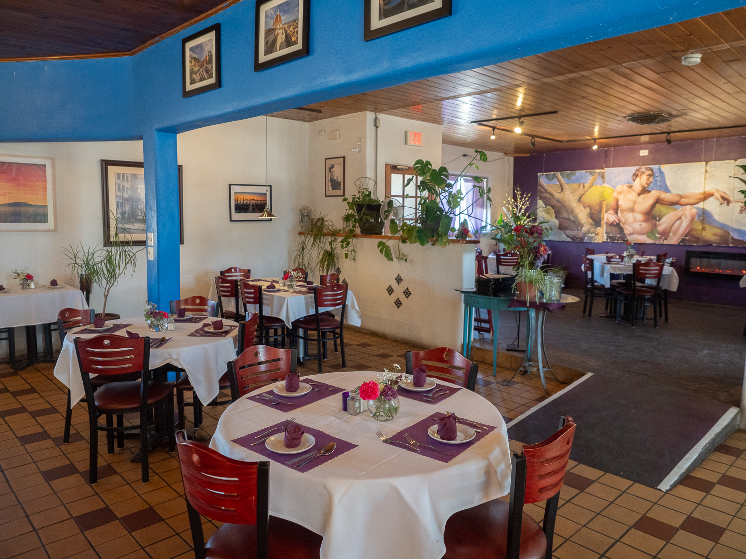 Ken'z Cuisine Interior 19