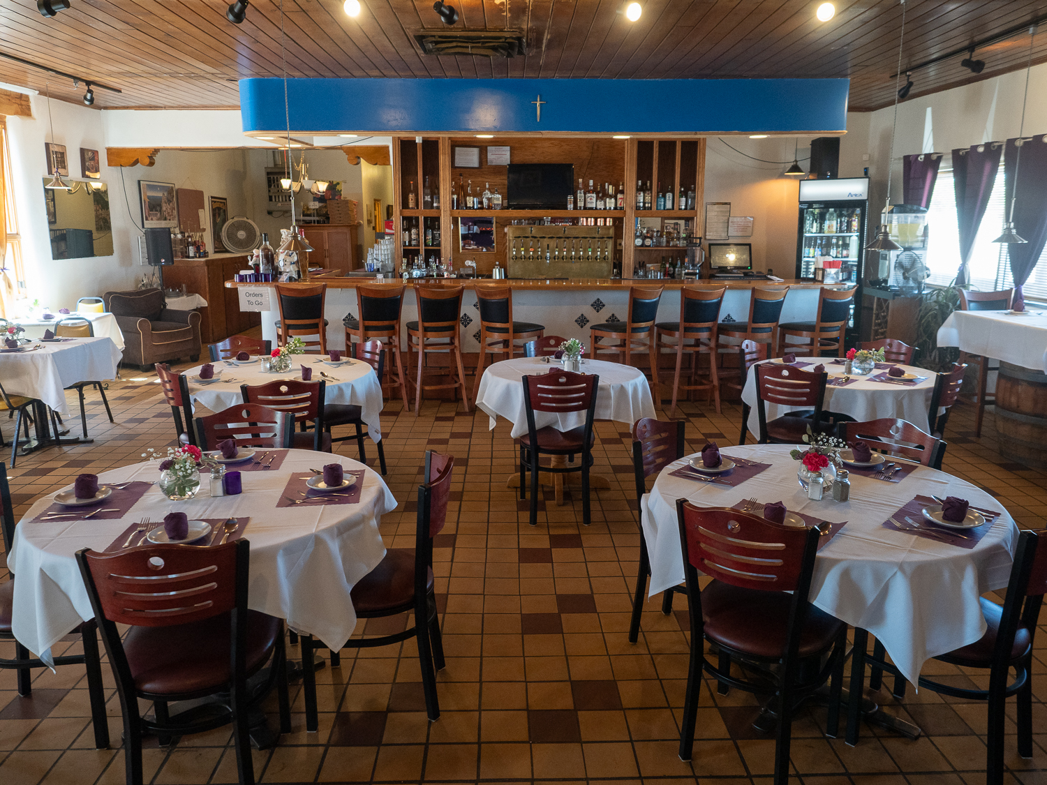 Ken'z Cuisine Interior 21