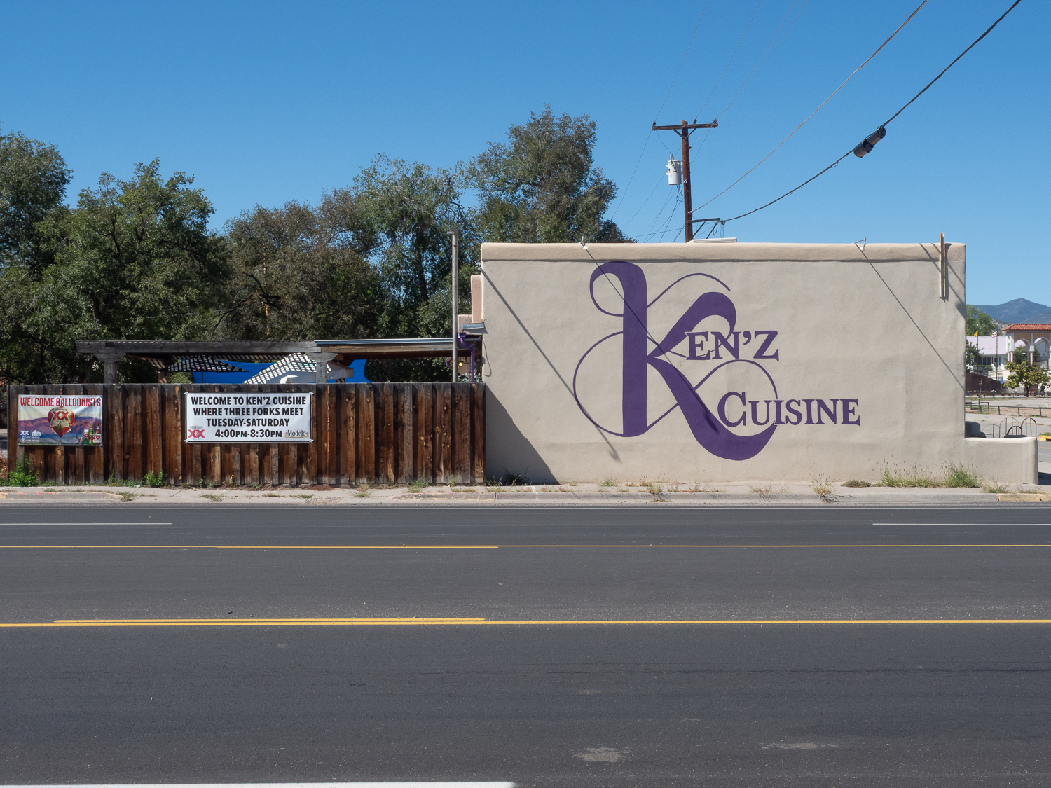 Ken'z Cuisine Interior 22