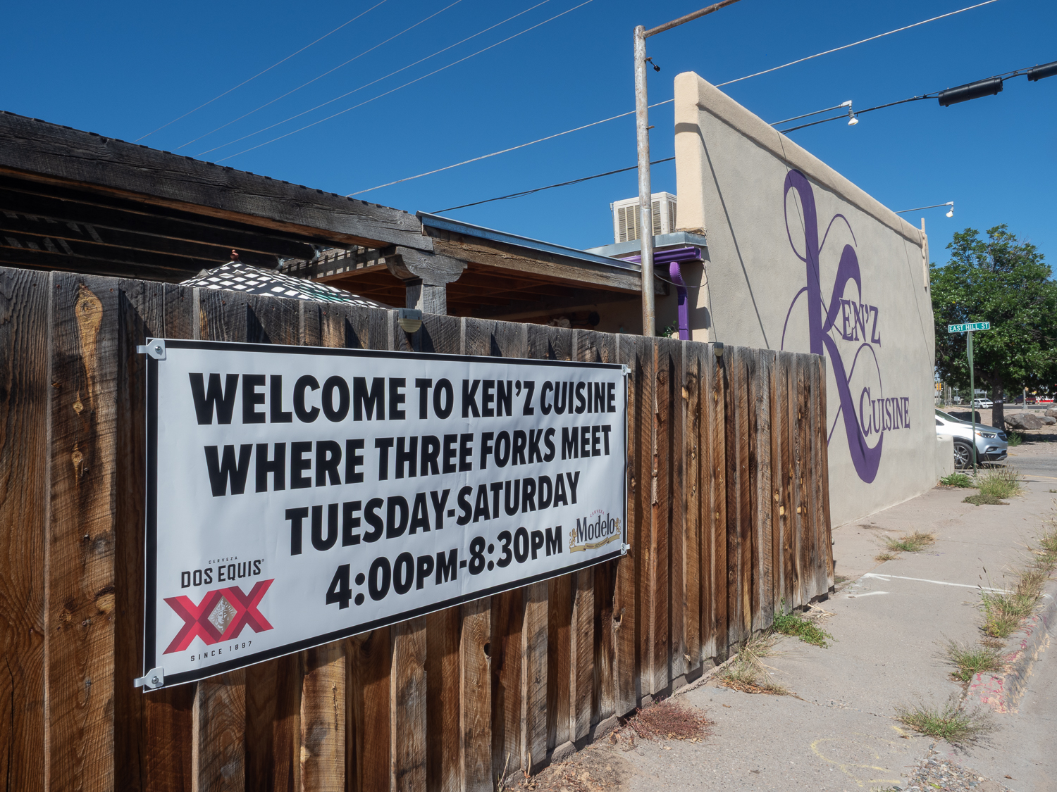 Ken'z Cuisine Exterior Sign