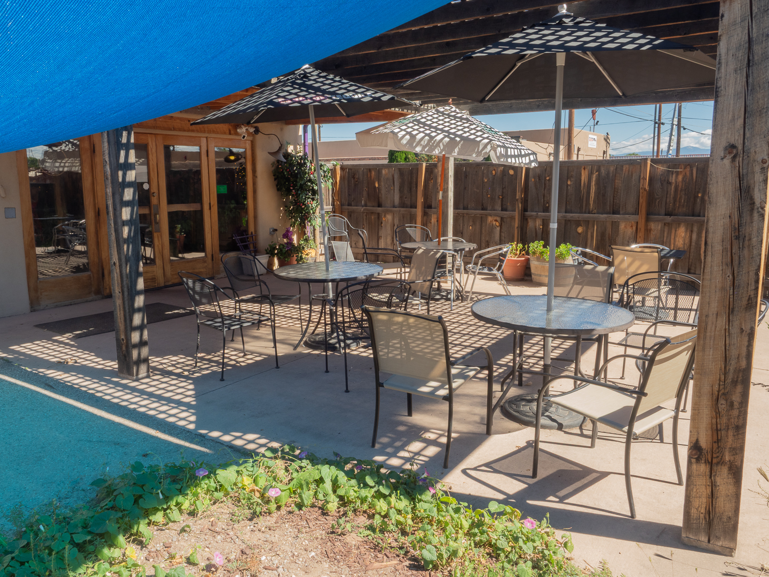 Ken'z Cuisine Interior