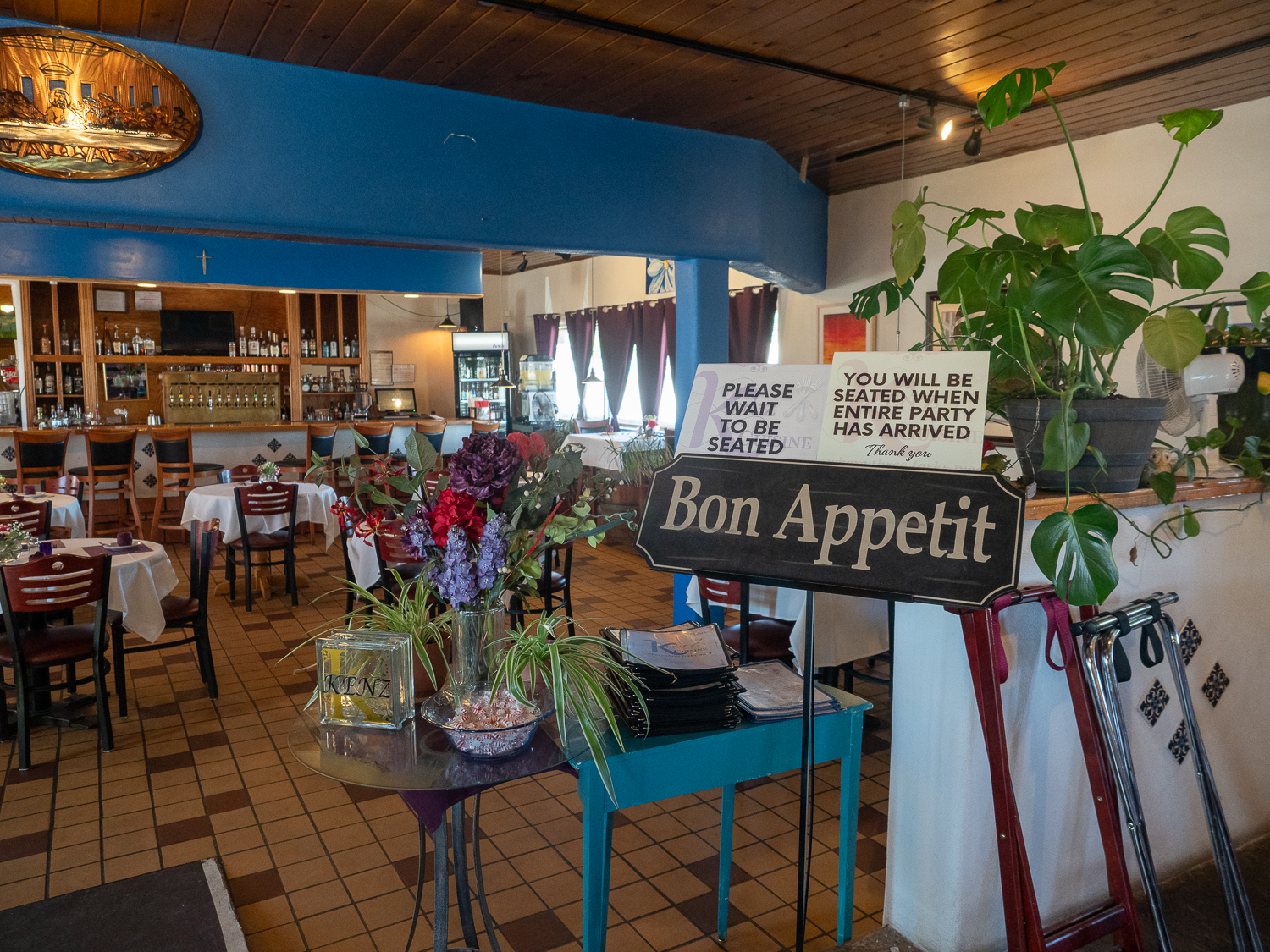 Ken'z Cuisine Interior 9